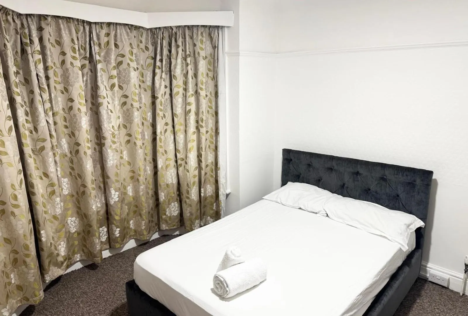 Guest house Serene Suite Rooms 1 - 5 Southampton United Kingdom