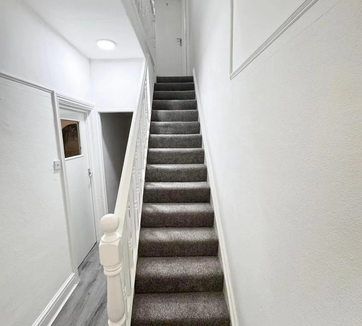 Serene Suite Rooms 1 - 5 Southampton